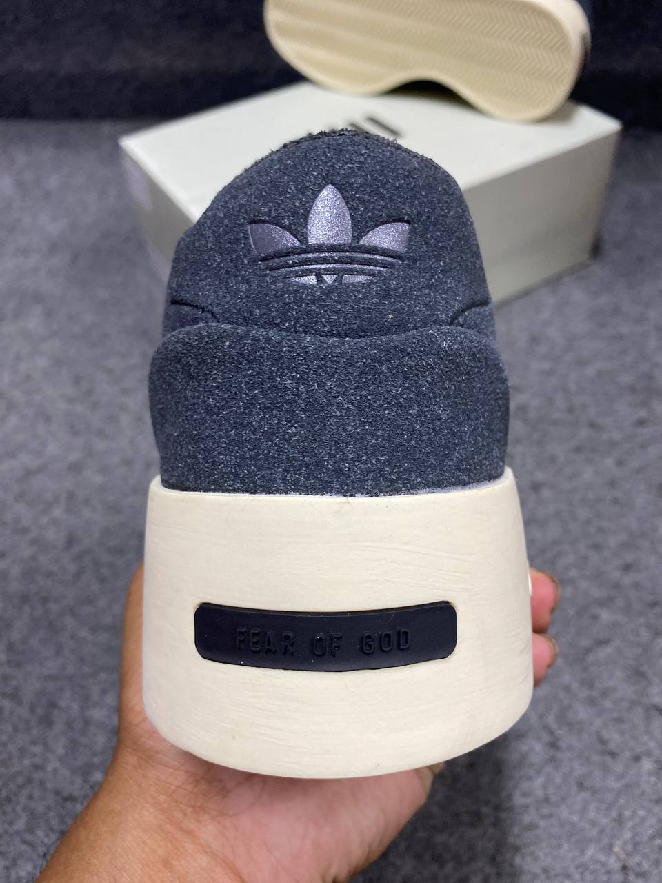 /storage/photos/1/Products/Shoes/Adidas/photo_6217242358605530537_y.jpg